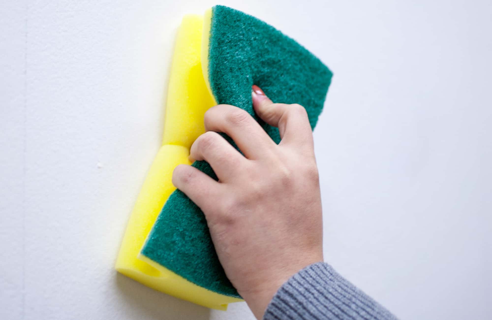 What Gets Wallpaper Glue Off Walls